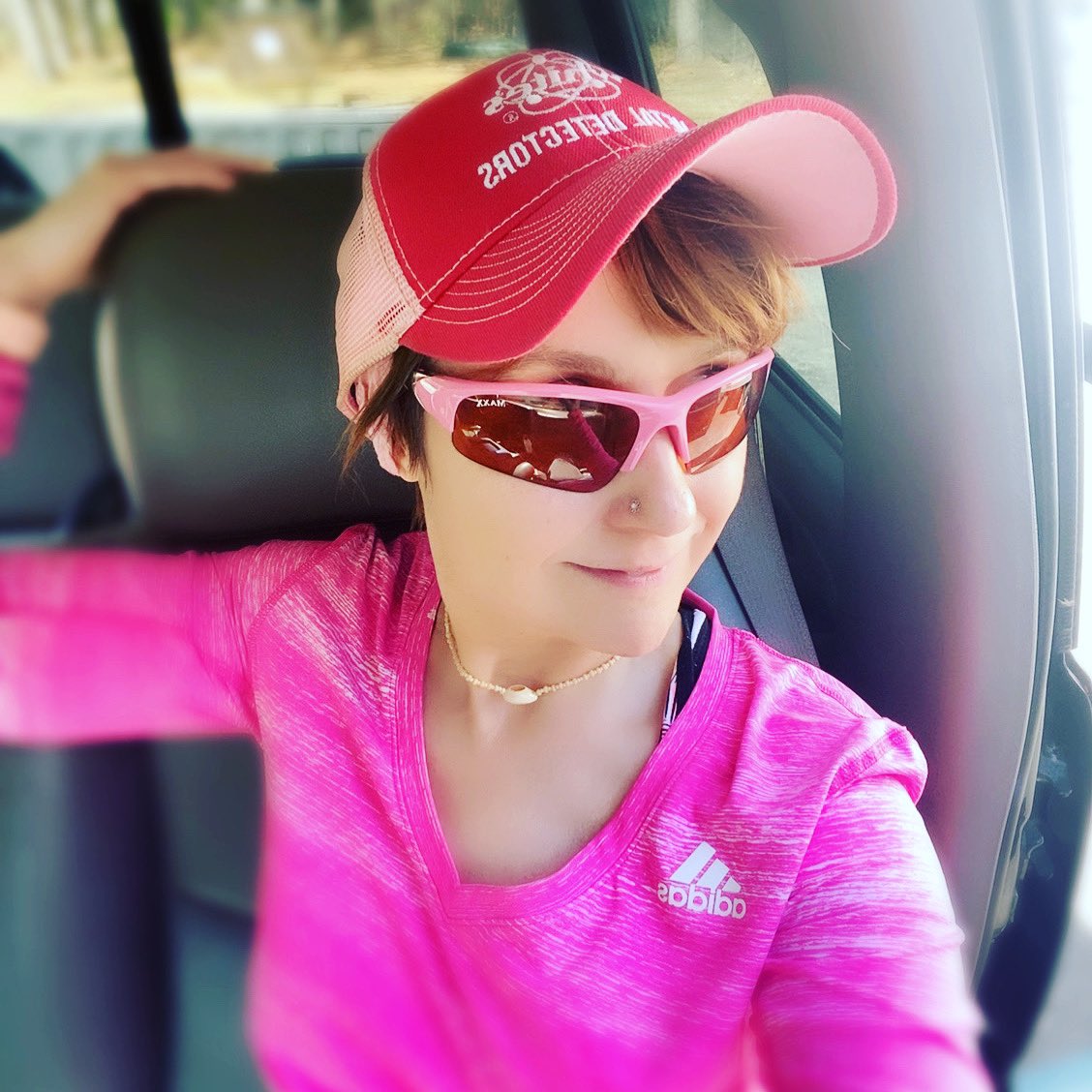 Silverslingers's tweet photo. Let’s go!! My MX Sport says spring has sprung!! 🌸 ☀️ 🌺 
#metaldetecting #metaldetector #metaldetectors #diggers #detectorist #treasurehunter #treasurehunting #prettyinpink #besthobby #finallywarmoutside #dirtfishing #relichunting #gogetit #diggingfortreasure #whiteselectronics https://t.co/DEyyYgZ568