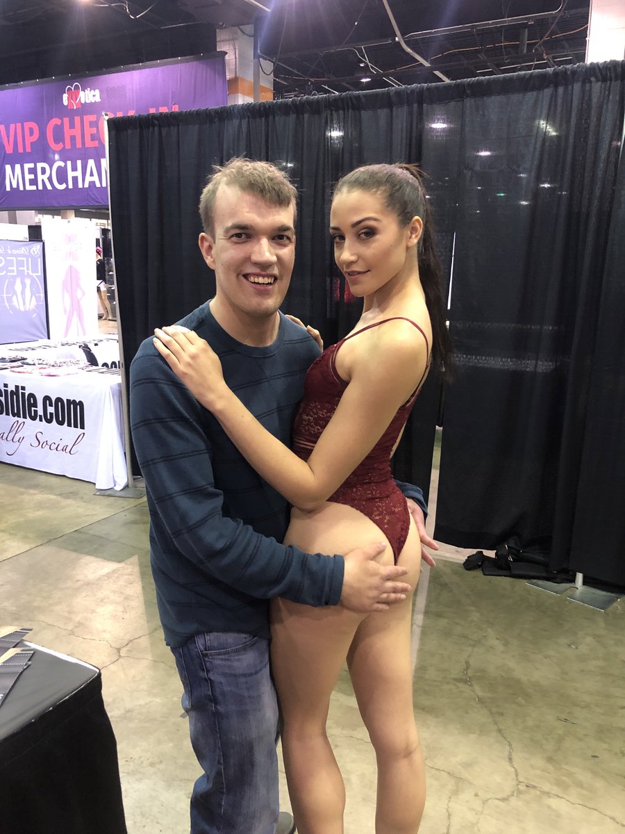 Avi Love, Sarah Russi, Natalia Starr, Silvia Saige.