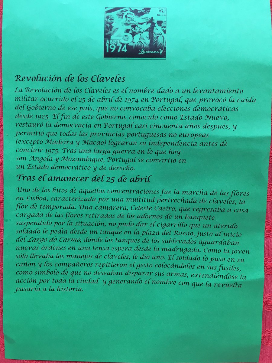 JoignantAlfredo's tweet photo. Excelente recordatorio de restaurante Lusitano en su delivery: hoy se conmemora un nuevo aniversario de la Revolución de los Claveles en Portugal que derribó en 1974 al gobierno autoritario del Estado Novo, con claveles en los fusiles de los soldados https://t.co/Ky59lGn3bO