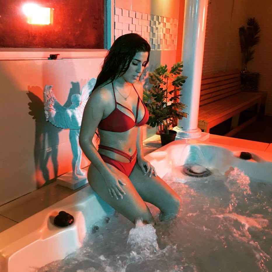 YahaFans's tweet photo. Yahaira Plasencia en bikini (FOTOS): https://t.co/IYOiHGINgn https://t.co/FwXT5c94JE