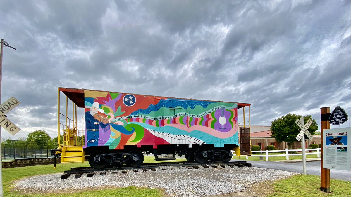 Nice work, <a href="/beccatturner/">Becca Turner</a> &amp; <a href="/VisitWilCo/">Wilson County CVB</a>! Thanks for beautifying our community with this <a href="/CharlieDaniels/">Charlie Daniels</a> artwork at <a href="/MJParksandRec/">MJ Parks & Rec</a>. #MtJuliet