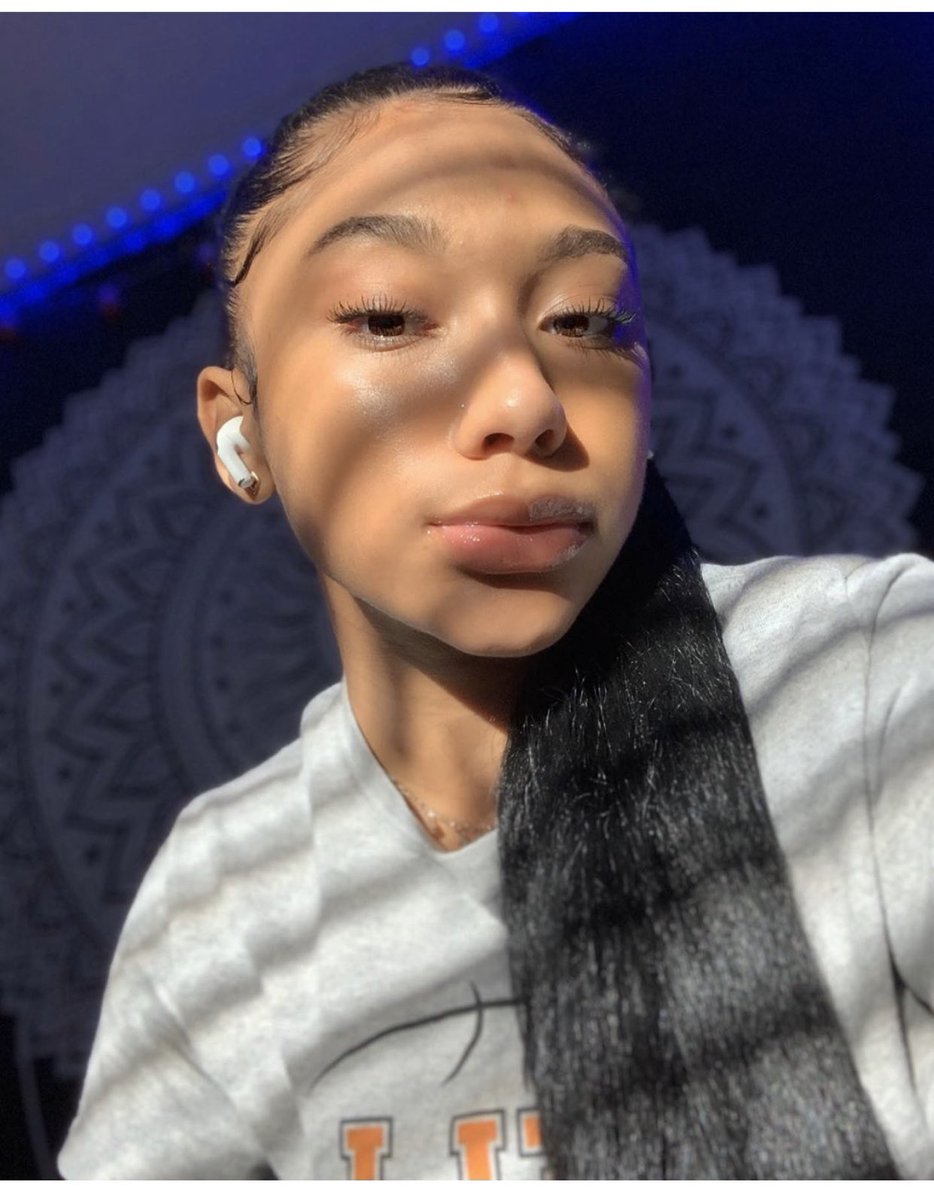 Quarantine Looks #boredinthehouseandiminthehousebored #StayAtHome