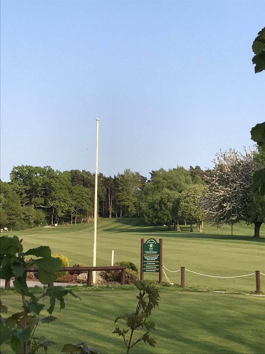 MarketDraytonGC's tweet photo. Another little look at the course this evening, really is in excellent shape, can’t wait to be back out there. https://t.co/G39ejArNVZ