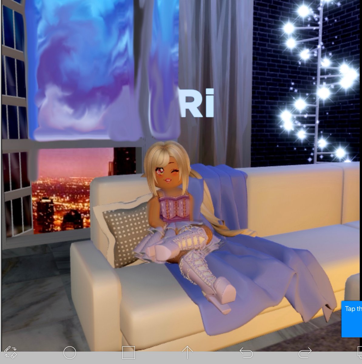 Roxyroblox1's tweet photo. I know it’s a really bad edit but I am new to it so please don’t judge https://t.co/cQEq9qCIN1