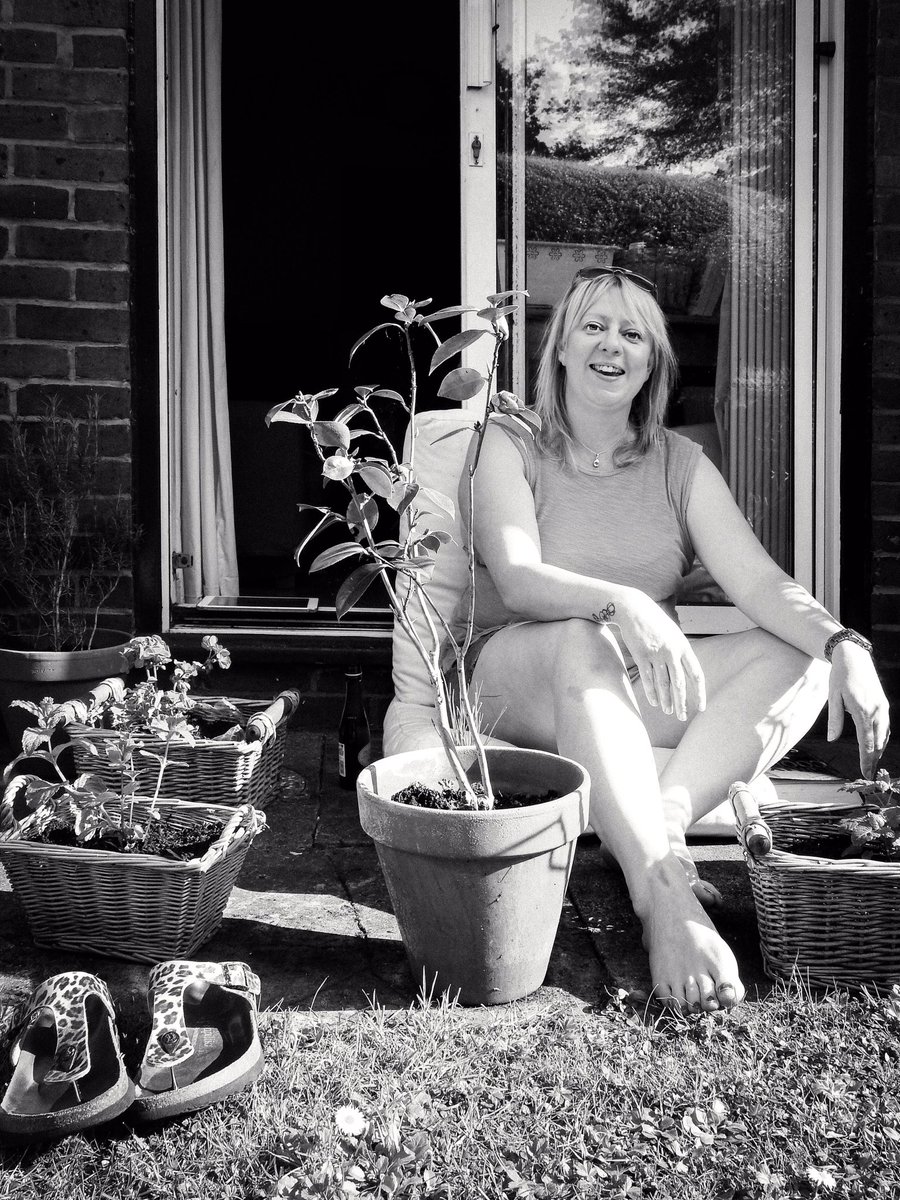 I’ve been chatting to  @PrincessofVP on here for years and she’s always been really supportive of photography. I knew she was local, so it felt only right to see if she wanted to be part of my  #DoorstopPortraits project. She’s loving her shared garden... https://www.instagram.com/p/B_av9OUn-kV/?igshid=ogfsm52z140u