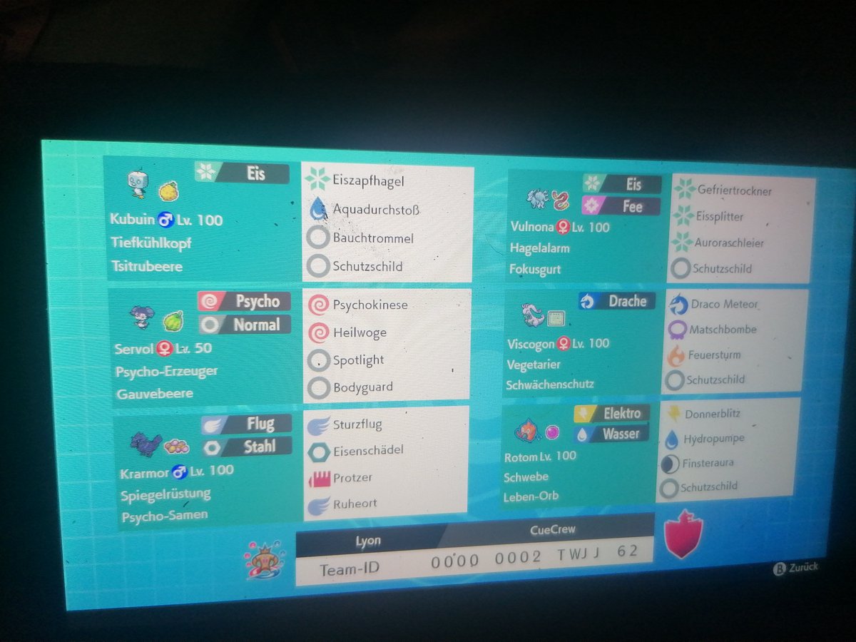 LyonVGC's tweet photo. @CybertronVGC Hey Aaron I want to ask you, if you can maybe feature my Eiscue Team on one your videos pleeaase 🥶🙏 #BeCue 🐧
https://t.co/Ulg9dn2LE0 https://t.co/8LK0Fr377l