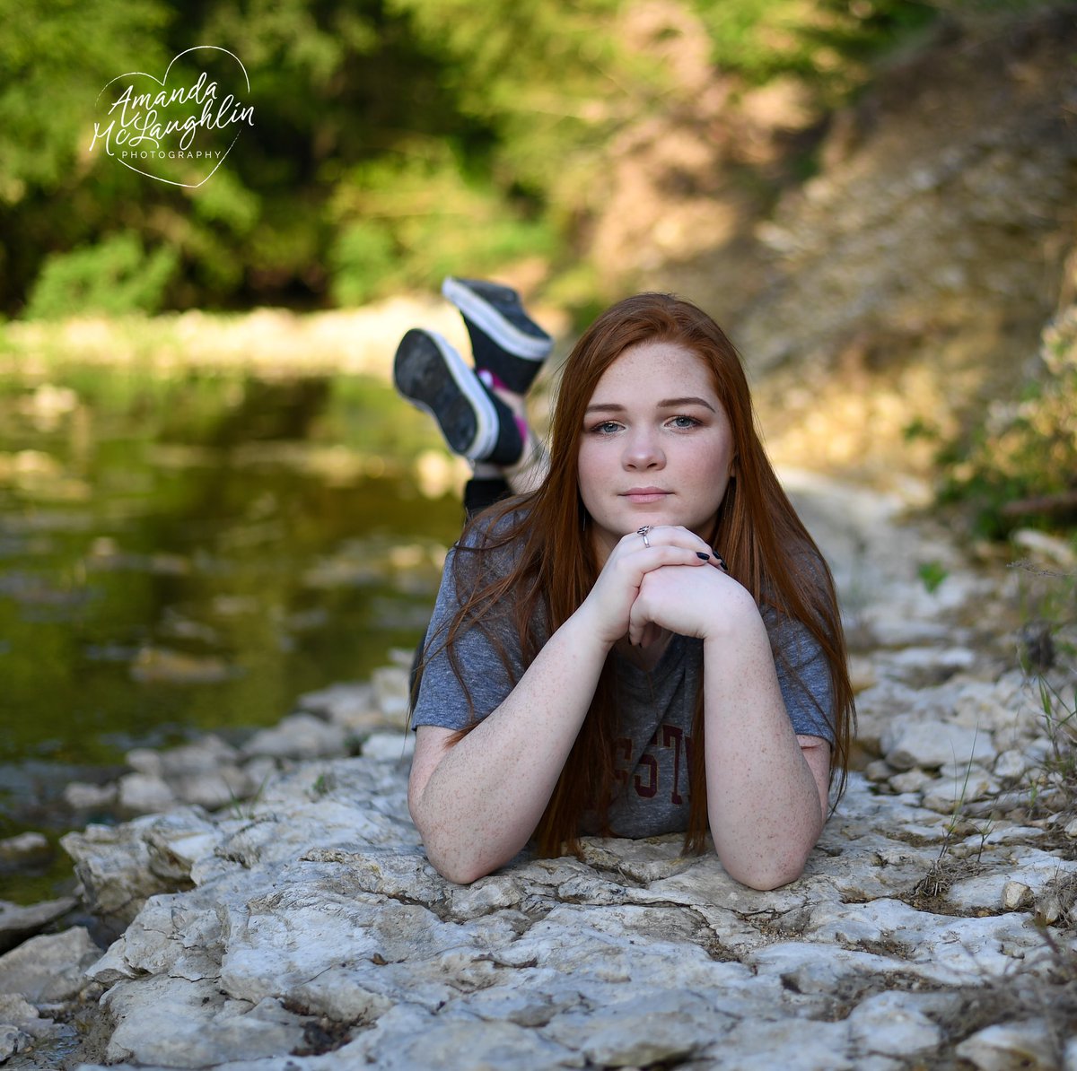 Ladysooner17's tweet photo. 💖SNEAK PEEK💖
This beautiful young lady right here is one of a kind! She has a heart of gold, but don’t cross the line with her 😉  She reminds me of ME ☺️    
She has a bright future ahead of her! 
@O_Kate_R   @corithomason  
#SENIOR2020 #VV #KATE #TXSTATEBOUND https://t.co/YkRrr5oT9I