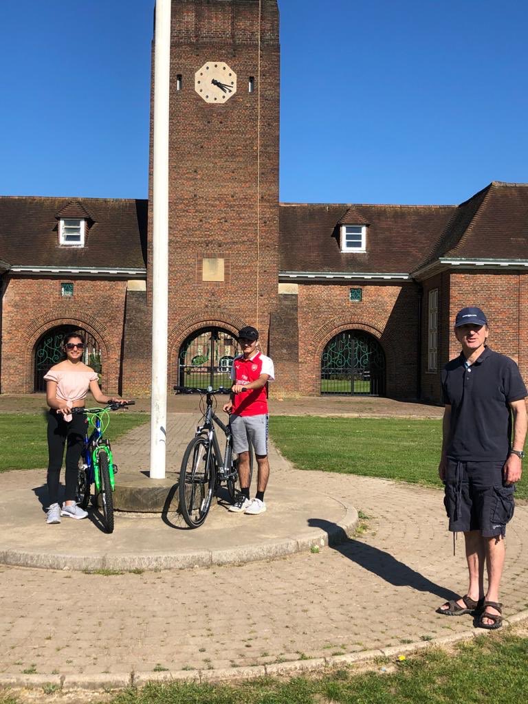 nhs_help's tweet photo. We’ve done it Thanks Ian @MerchantTaylors Councillor Frances &amp; everyone’s messages of support today @NLCS1850 @WBGSExcellence @COYHorns_com https://t.co/qYBIZ6Moyv