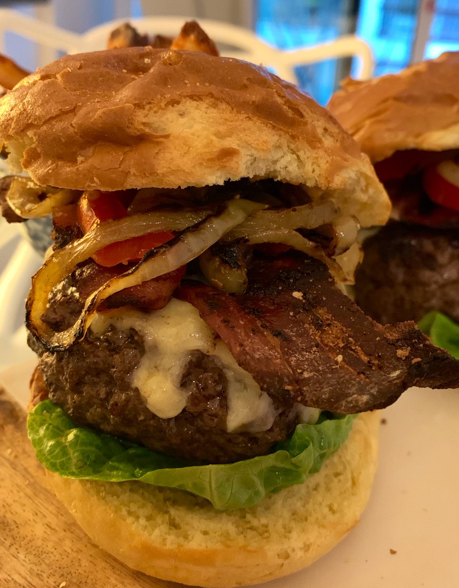 mrbrandbrown's tweet photo. These lockdown specials by my wife are getting better by the day. I miss restaurants massively but I’m getting by 👌🏼 https://t.co/IS2SbVPX7Q