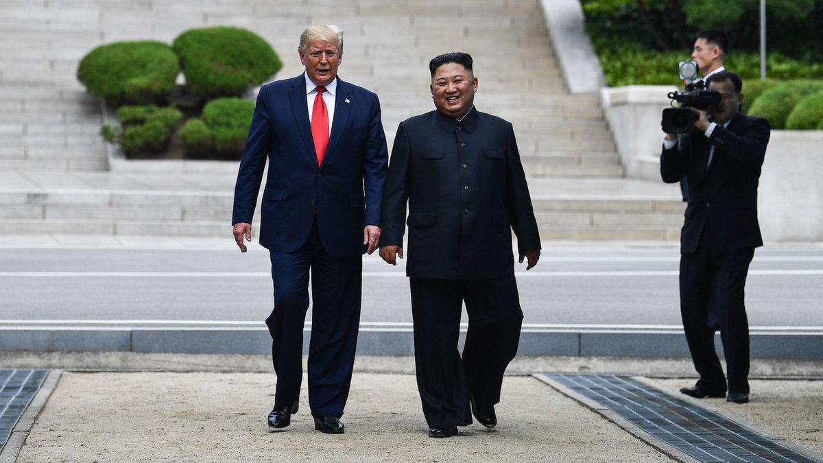 mrdavemacleod's tweet photo. shocking news tonight but he will go down in history as one of the worlds worst leaders. Here he is with Kim Jong-un #RipKim https://t.co/vZyMFYXmBE