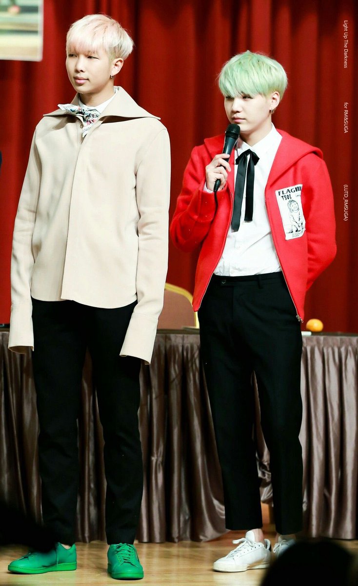 LISTEN UP!!A THREAD OF TINIE YOOMFIE NEXT TO GIGANTIC JOONIE LETS GO