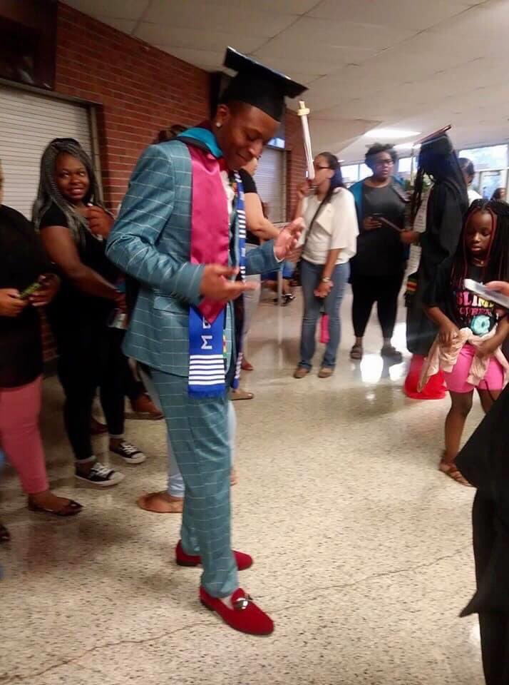 talkswithtrell's tweet photo. I can’t to start dressing up again...
#ΦΒΣ #1914 #ΙΔ #DapperMAB #GOMAB https://t.co/7UzeZxExZ9