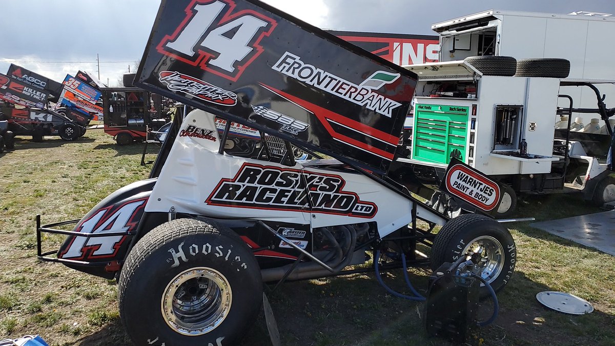 chadschettler's tweet photo. It's Raceday. https://t.co/F45vLd4HXL