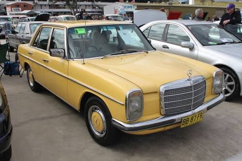 峰a子 椎名林檎先生が罪と罰pvで真っ二つにしてらしたベンツも良いですね ちなみにコレはリアル愛車だったそう