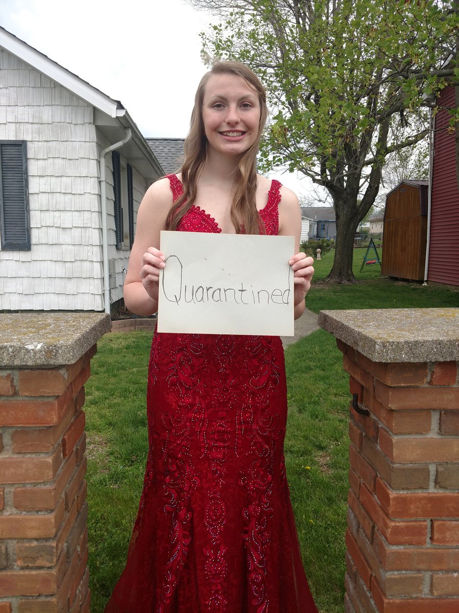 Thebigdoglm44's tweet photo. My daughter's first prom didn't go as planned but it can't be helped. Here's to getting a good handle on this and figuring things out. Nice pasta dinner at her grandmother's house was nice with a big thanks to Heather Green. #CHSPROM20 https://t.co/w3DXGF2wRB
