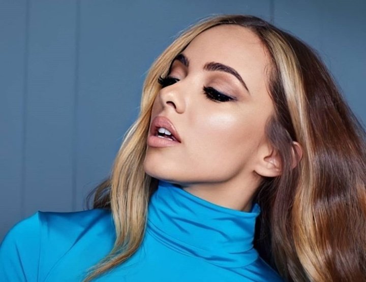 Day 25. I need to say that I need more ph about this photoshoot pls, Jade and color blue are my jam.Btw, today I felt like really good and I'm happy for it.  #JadeThirlwall  #LittleMix  #BreakUpSong  #photooftheday  #JadeAmeliaThirlwall  #LMBreakUpSong