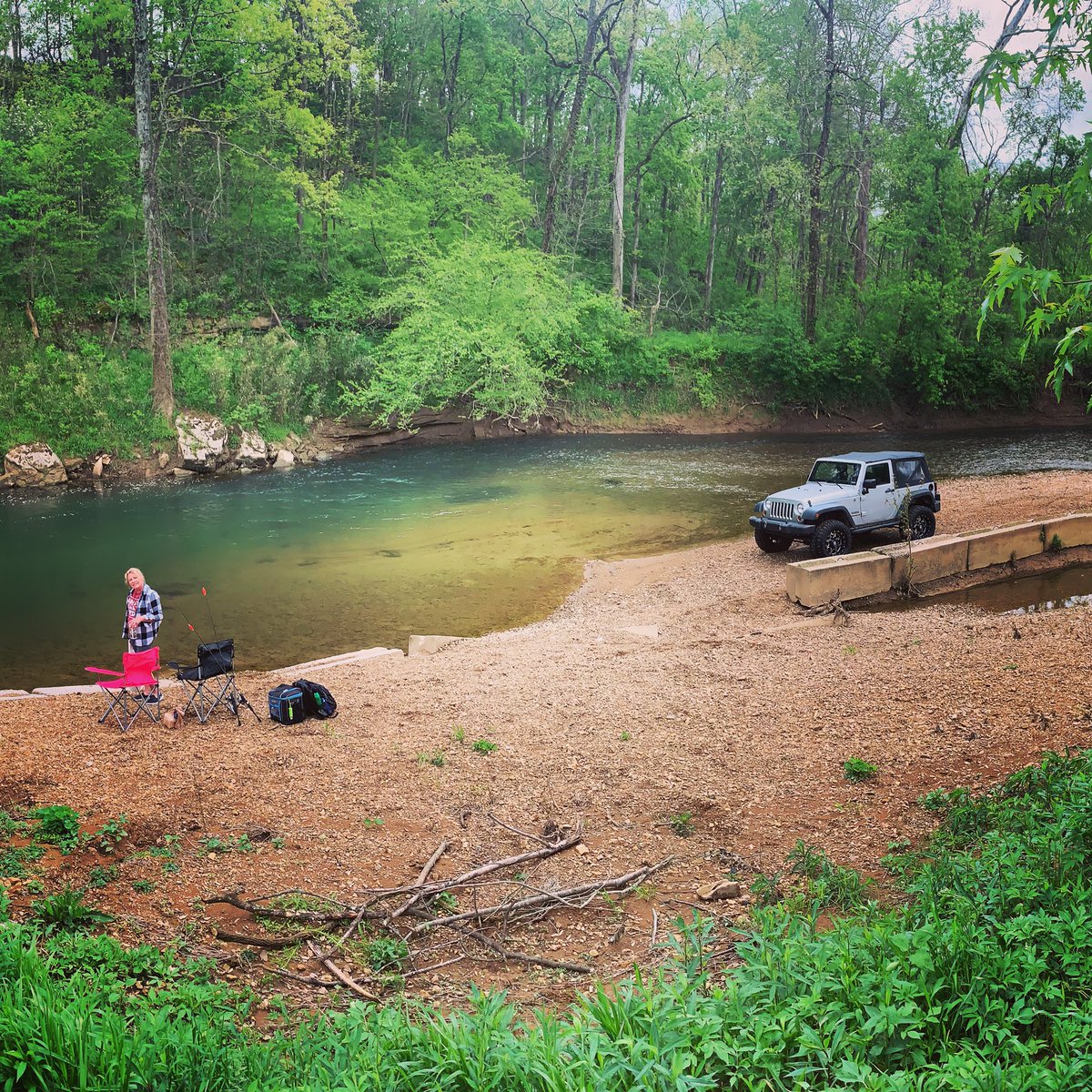 chadhunt's tweet photo. The best places in the world to hang out, requires a Jeep to get there. #ourweekend https://t.co/SwObW9X1ad