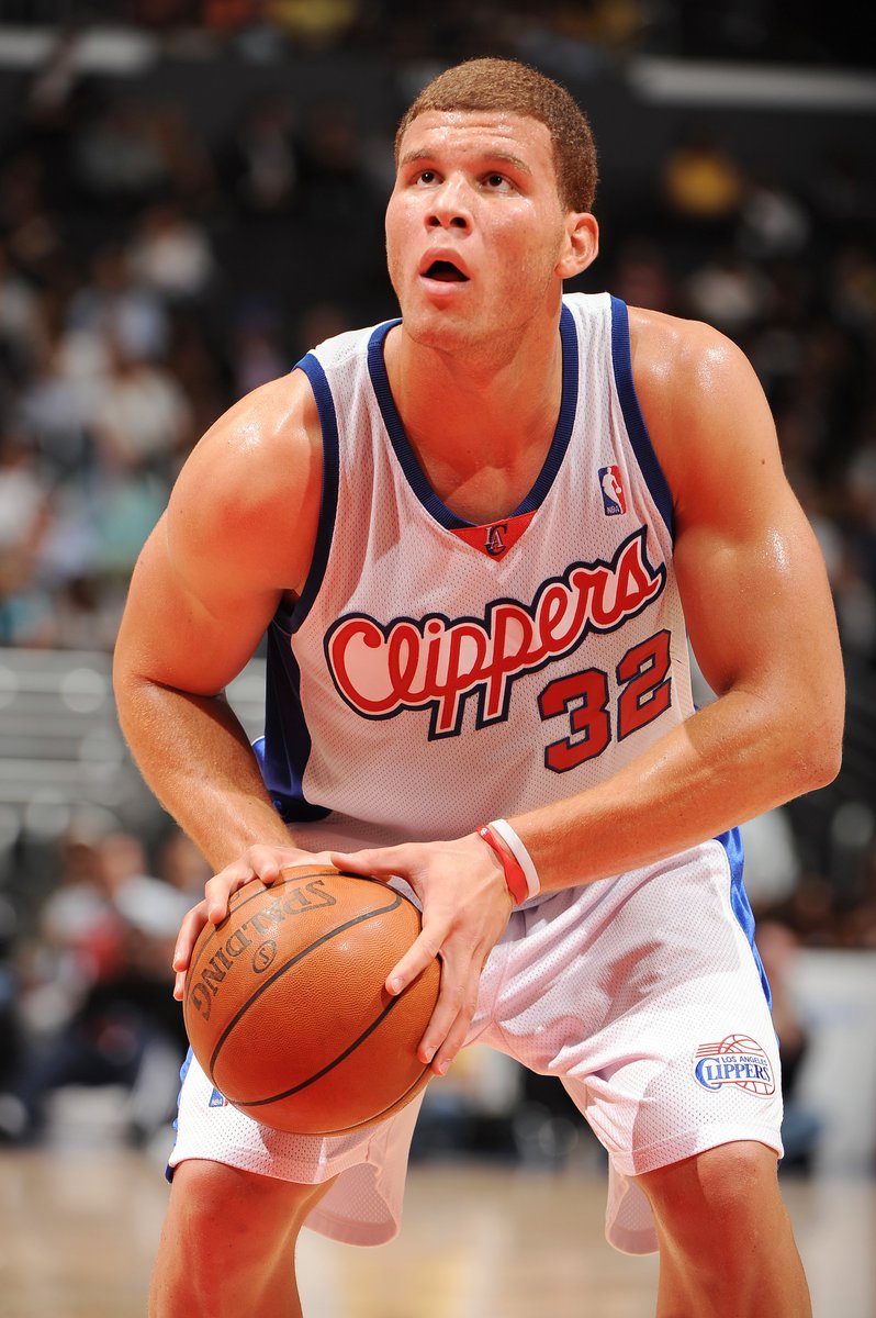 Re-drafting the ’09 NBA draft. Do you agree?1. Clippers: Steph2. Grizzlies: Harden3. Thunder: Blake4. Kings: Jrue5. Wolves: DeMar6. Wolves: Danny Green7. Warriors: Wes Matthews8. Knicks: Ricky Rubio9. Raptors: Darren Collison10. Bucks: Ty Lawson(via B/R& #39;s  @gt_hughes)