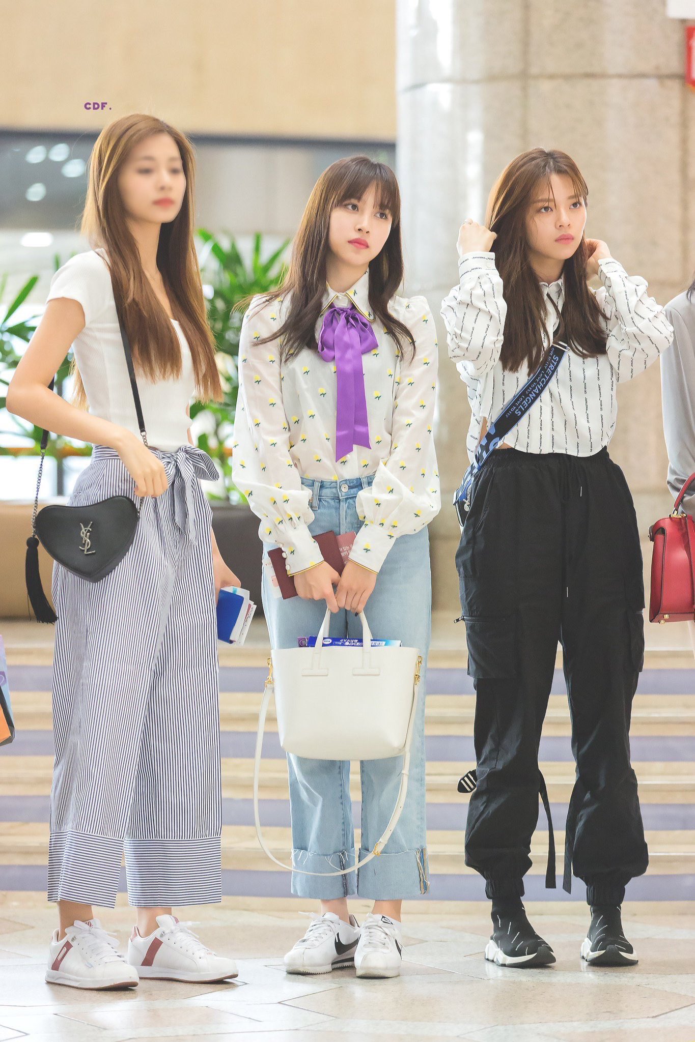 国民的アイドルtwiceミナのプライベートファッション 空港ファッションを紹介 オルチャン通信