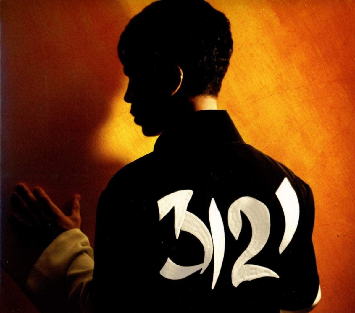 3121 released NPG/Universal distributing March 21, 2006. Topped too many charts to name and debuted at #1 on the Billboard 200. https://album.link/us/i/1421415958 