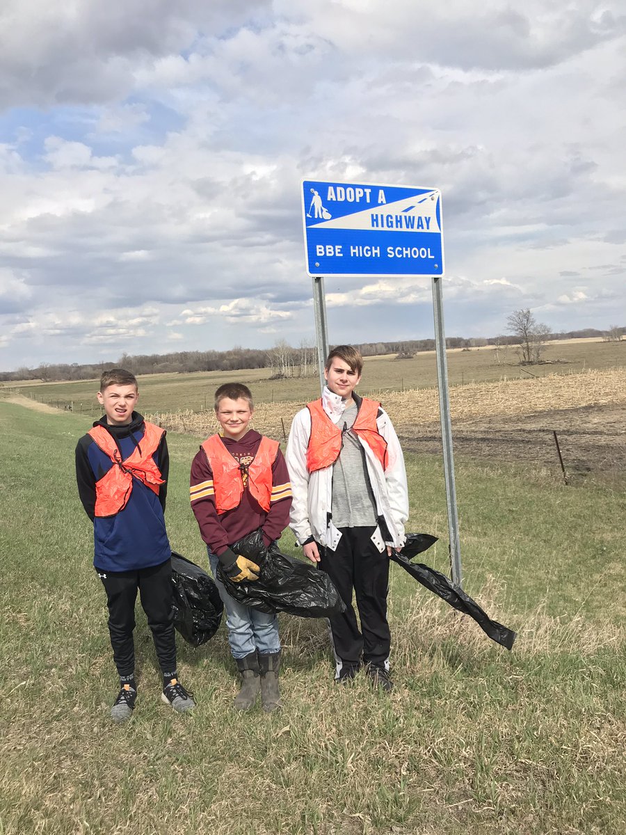 lspanierbbe's tweet photo. BBE Pride Challenge 2! #BBekind #BBEPRIDE #EarthDay @BBEschools https://t.co/qEb4jcc7TW