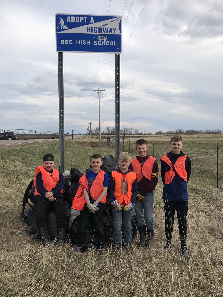 lspanierbbe's tweet photo. BBE Pride Challenge 2! #BBekind #BBEPRIDE #EarthDay @BBEschools https://t.co/qEb4jcc7TW