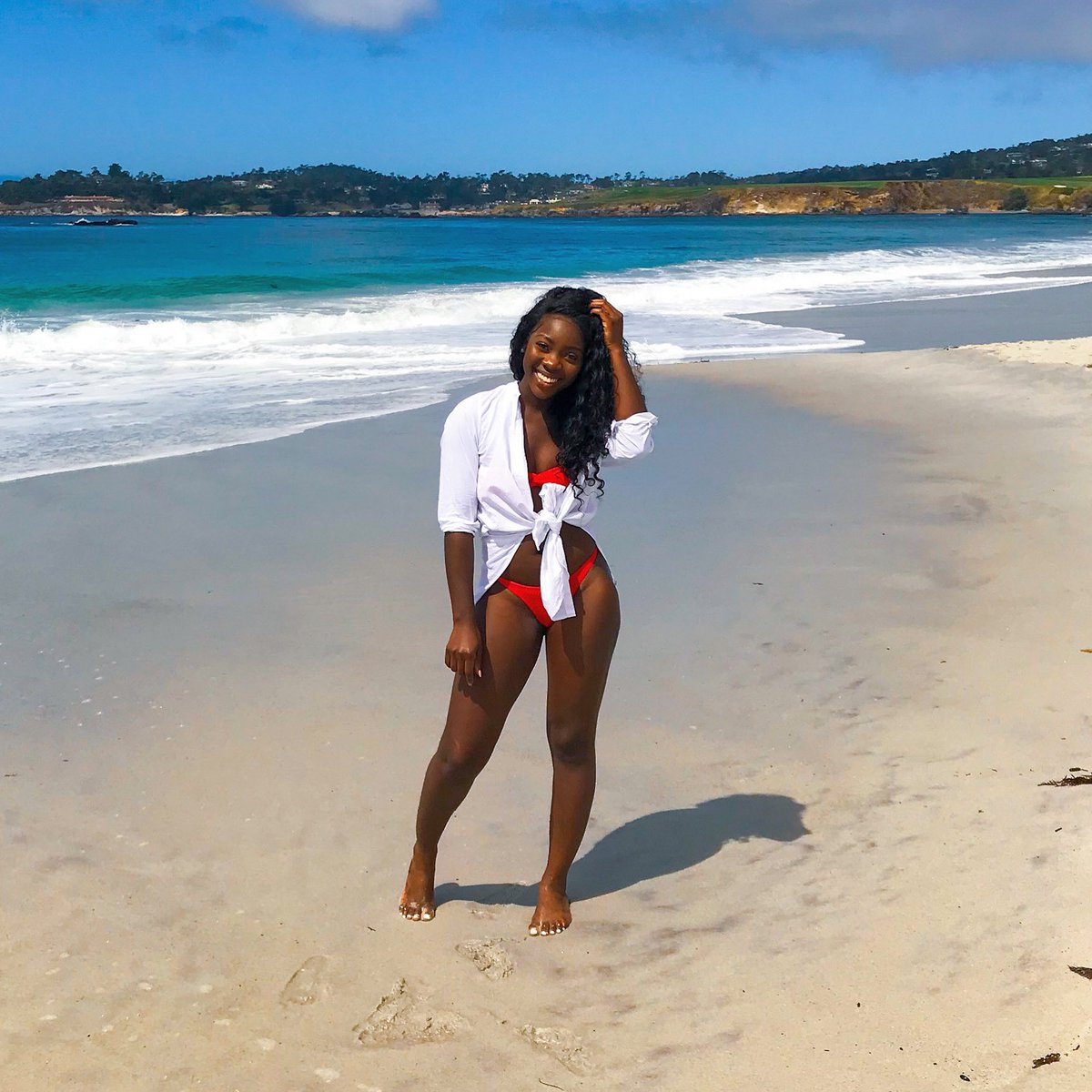 wheretygoes's tweet photo. When will I pack more bikinis than I need again 😫😫 https://t.co/ClBG1gwja5
