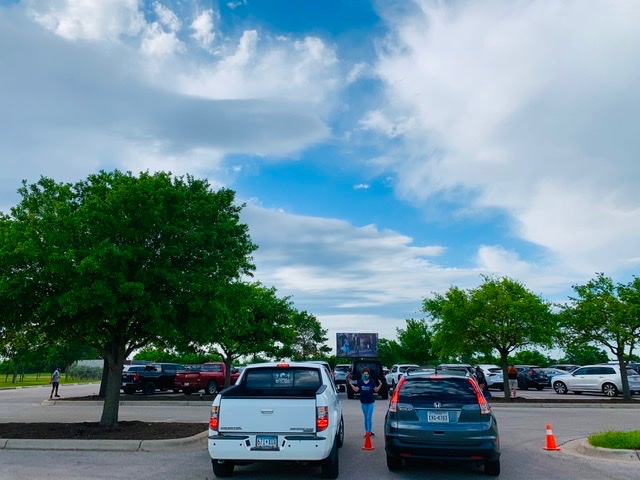 UrbanDrivein's tweet image. Inventing fire was pretty cool and all but we just invented the worlds first Daytime Drive-in movie experience... and it totally works! #BlueStarlite #ultimateoutdoorentertainment