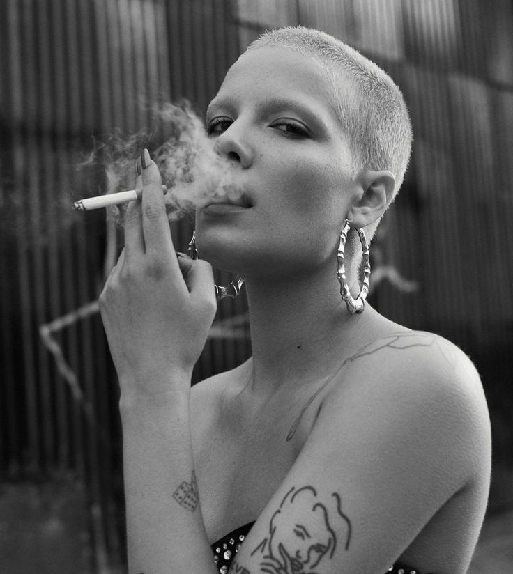 ✧*Halsey as young Joan Jett, a thread*✧