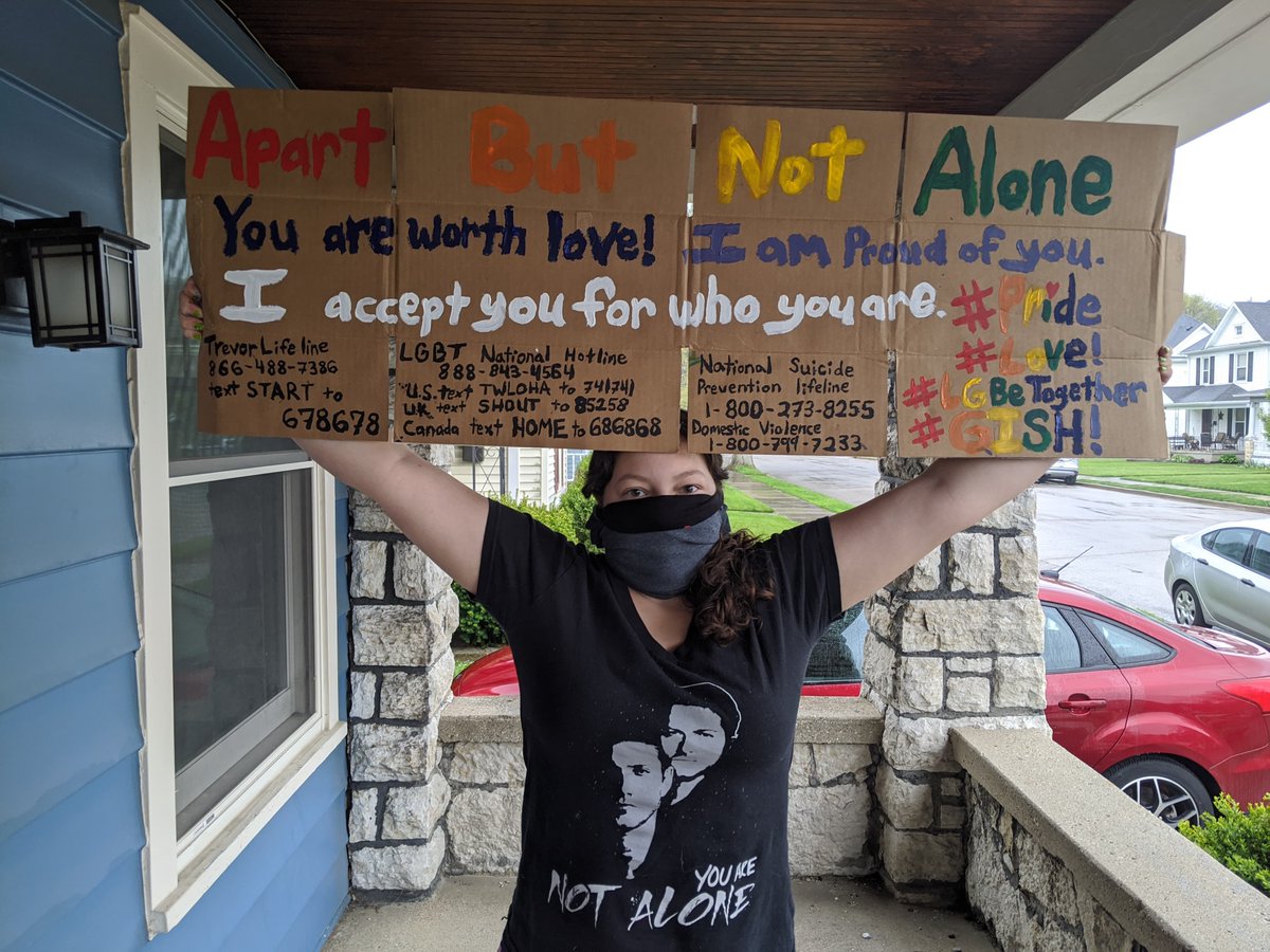 #LGBeTogether #GISH #k9slovebarkingcats

You are loved. You are not alone. You exist. 

We are better for having you here.