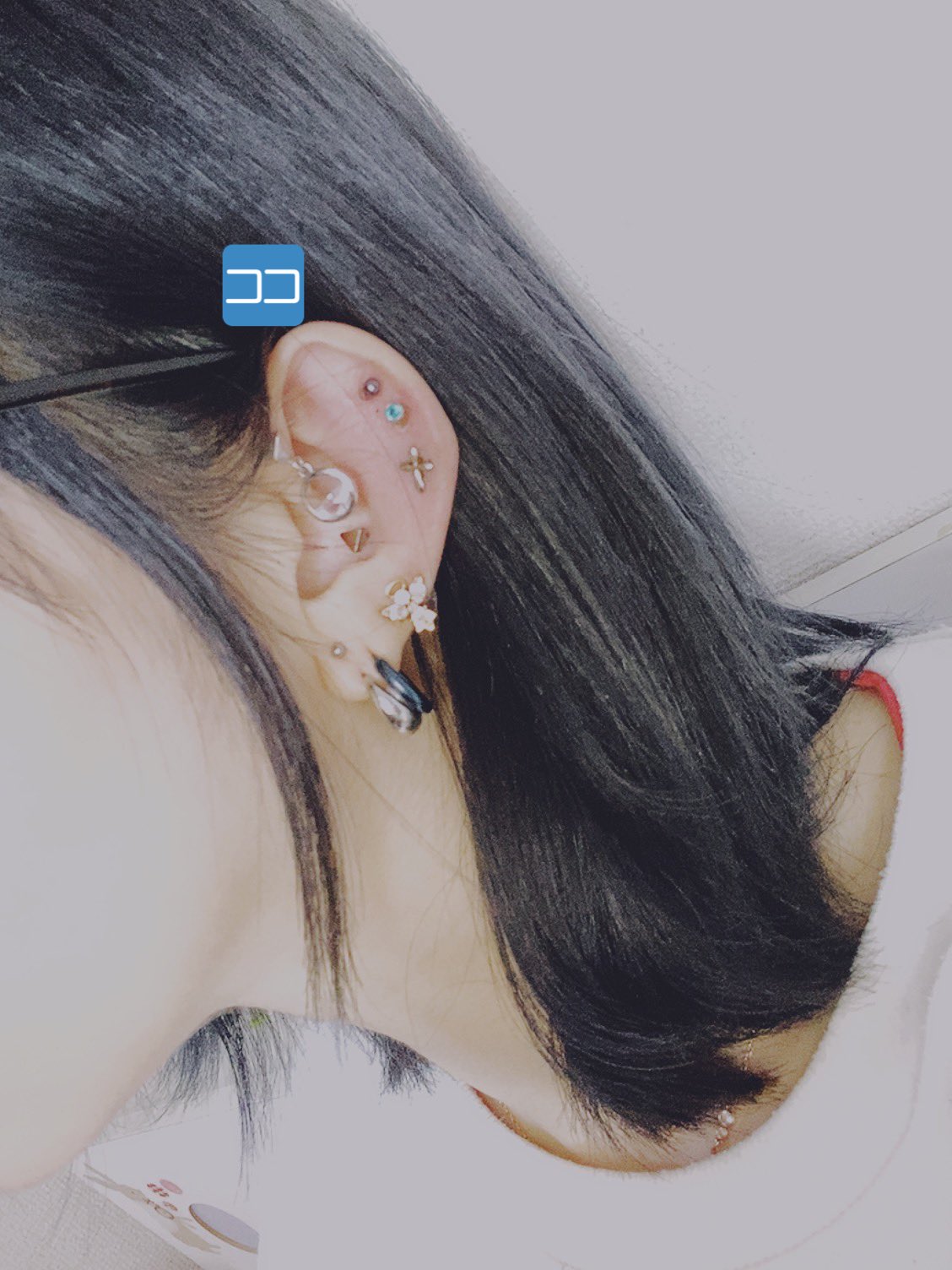 佐藤梨菜 리나 11 10ワンマンinblaze ピアスかえたいかいたい ヘリックスあけたい 耳たぶぴあす好きくないから 軟骨だけばっちばちにしたい 説得力のなさ 各推しと同じ位置あけてたら穴だらけになっちゃった ピアス女子 T Co Io5r3or0a4