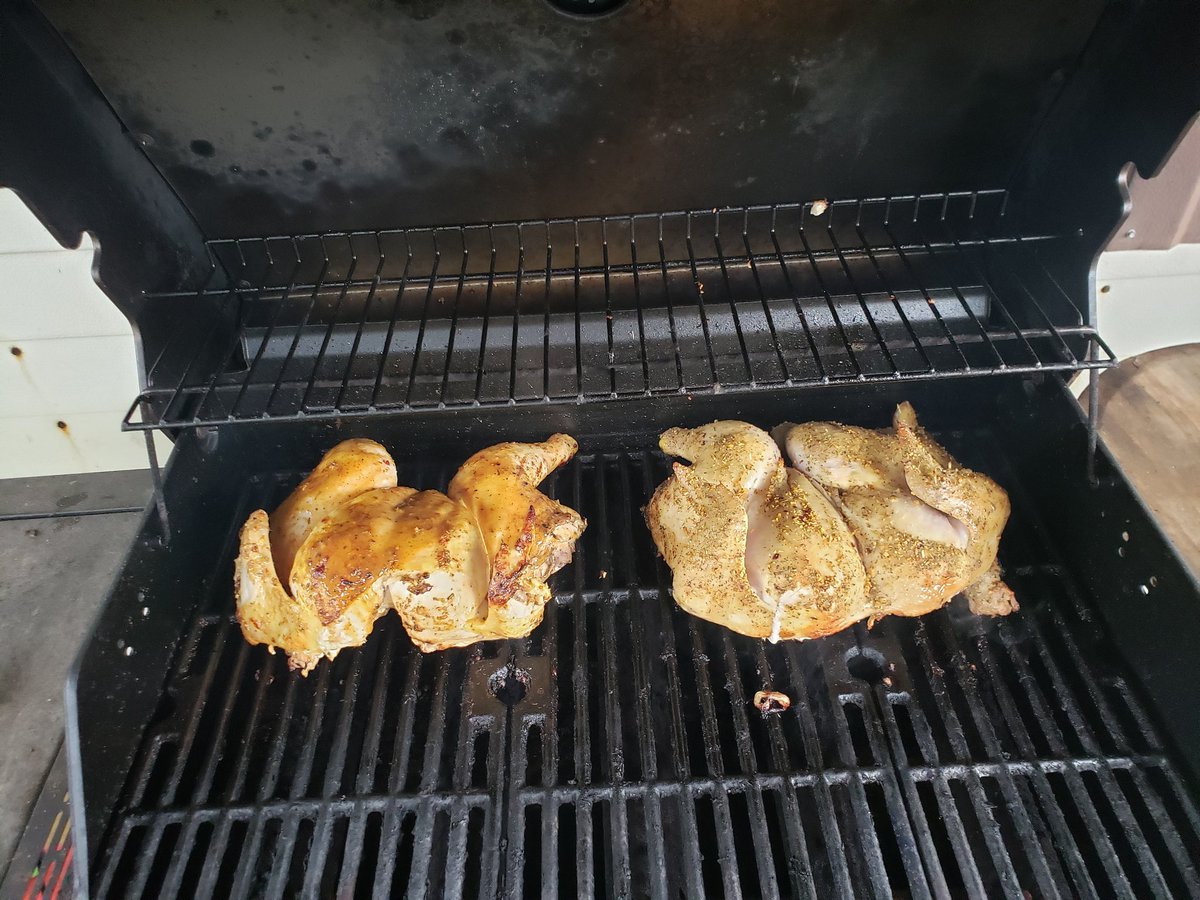 Sportsnut2910's tweet photo. Dinner for me and little man https://t.co/RUGiENSmoa