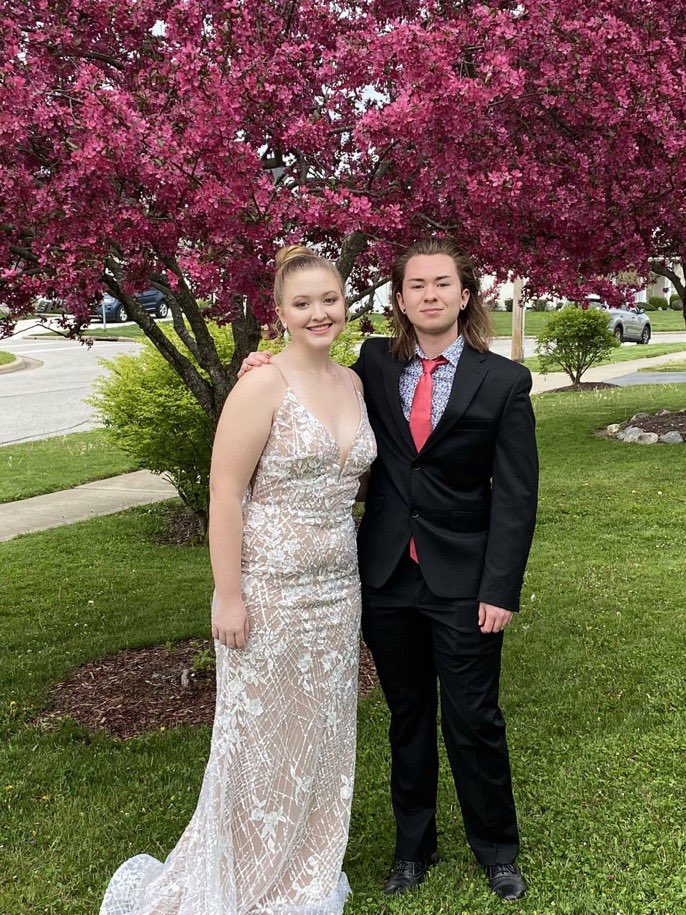 jenkinjr's tweet photo. Circleville High School virtual prom tonight. So proud of these two.
#CHSPROM20 @CirclevilleCity @CirclevilleYB https://t.co/kwmjoEBr9o
