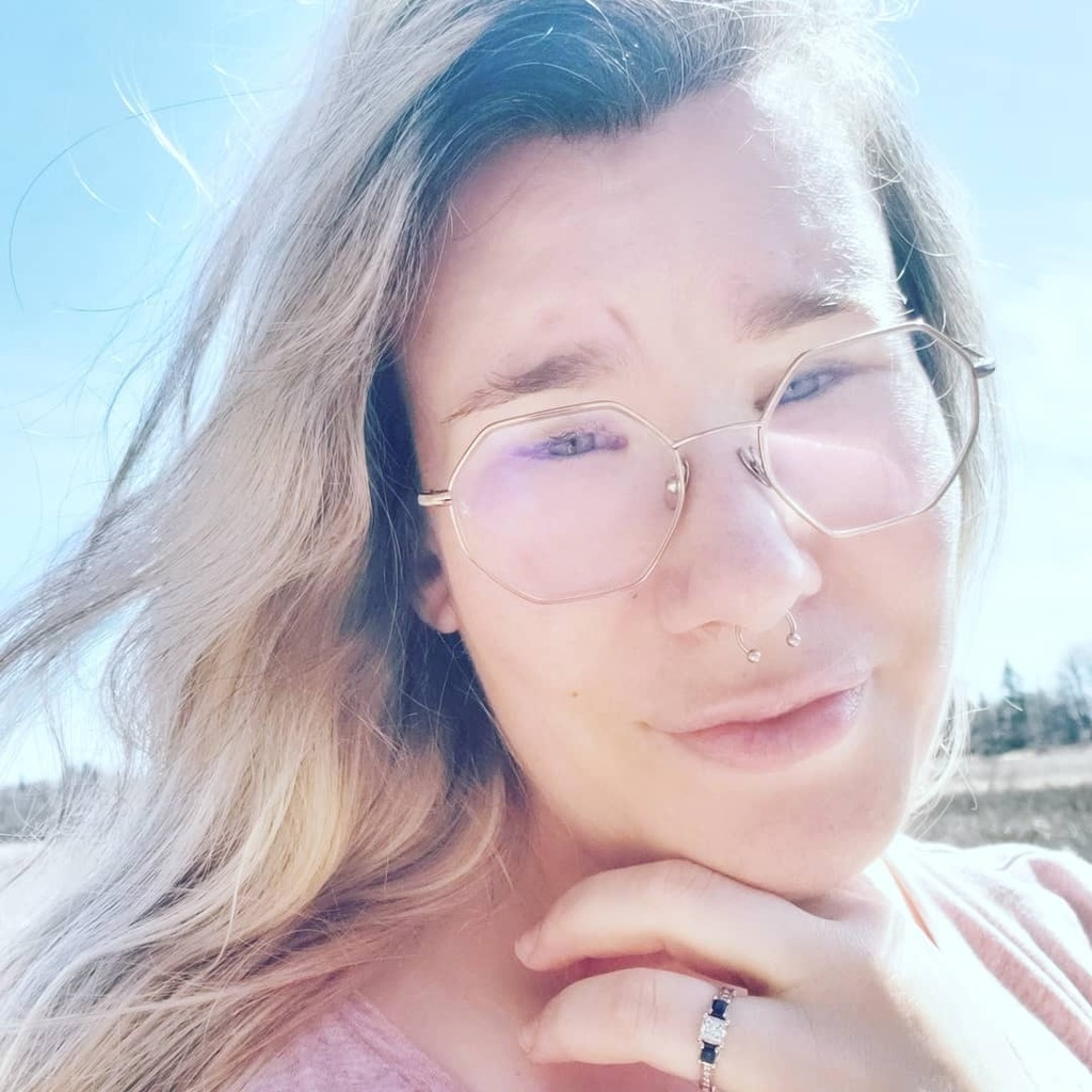 Jasmine Vesque tweet media