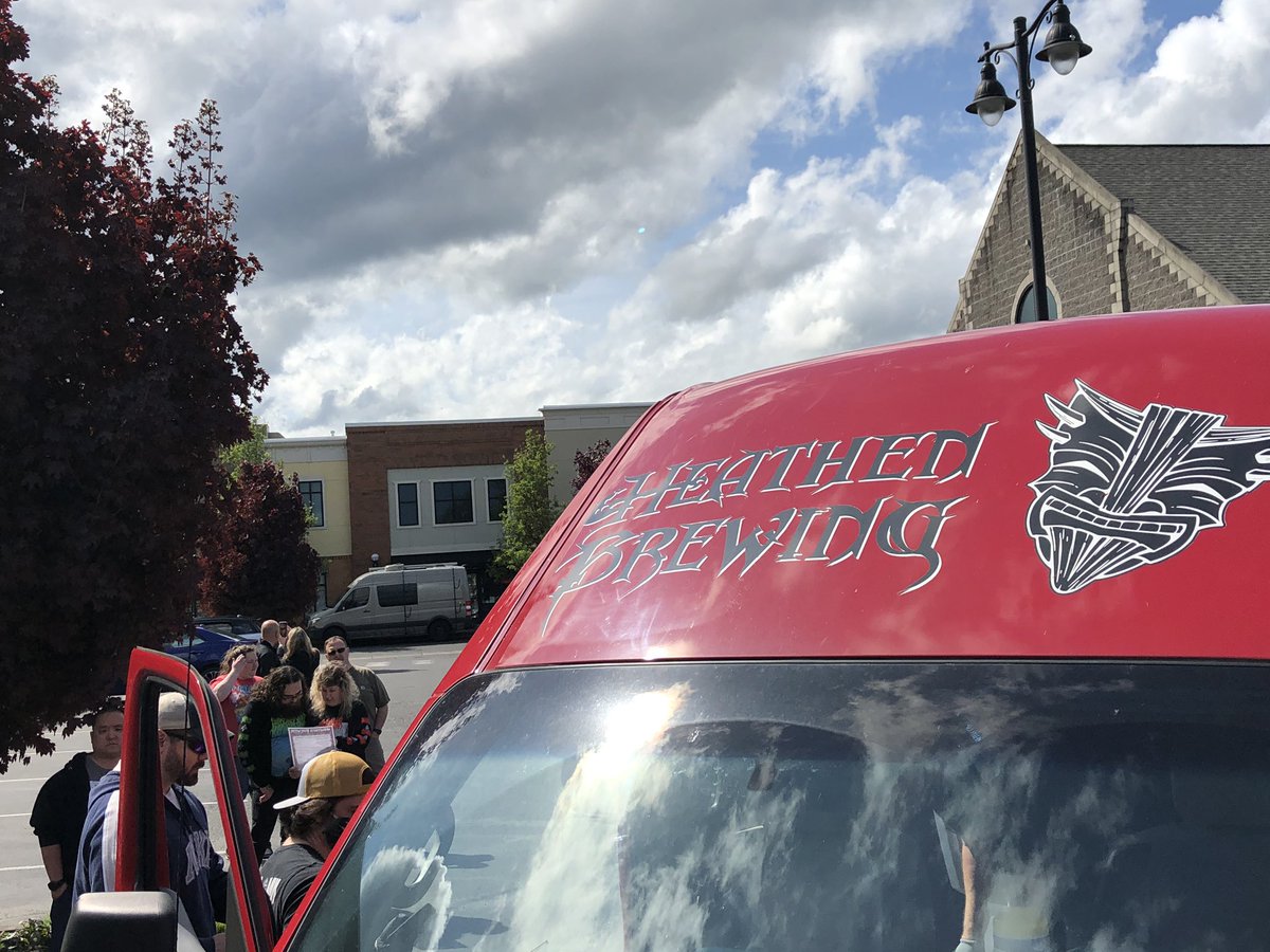 Heathen_Brewing's tweet photo. It’s been wild and Battle Ground almost wipes us out of beer! We are headed to @3peaksPH in Ridgefield now and neighborhoods on the west side of I-5 if supplies last! https://t.co/Dnq0L4D3pd