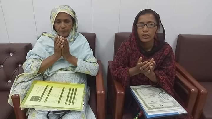 OkaraDeAwaz tweet media