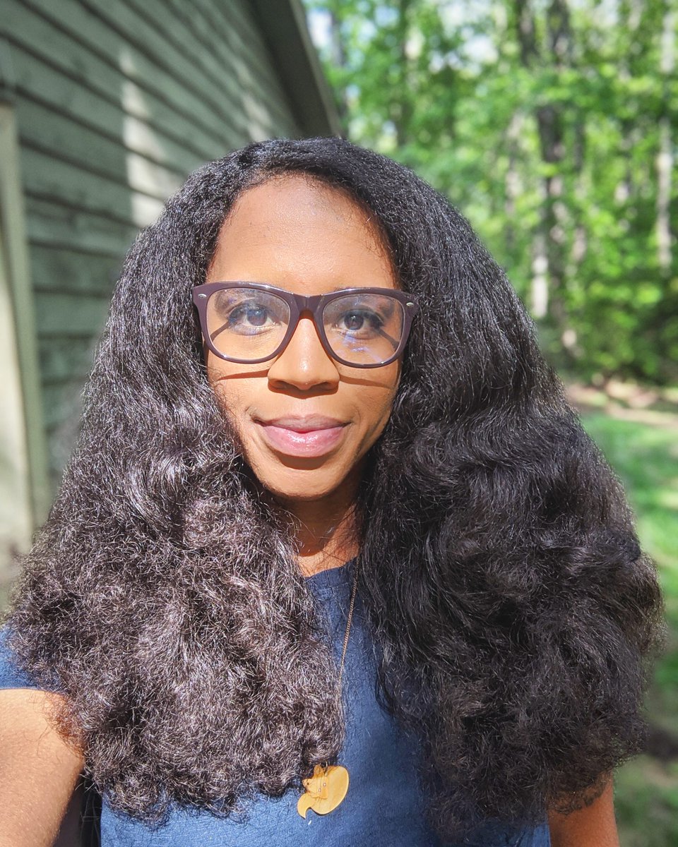 ayesuppose's tweet photo. Spent some time with a blow-dryer this morning. A very rare occurrence.
Despite salons being open here, I'm gonna wait till it's safe to go see @BrielleHair for a deep condition and a trim after this is over.
#IHadTime https://t.co/soBRD2bSrS