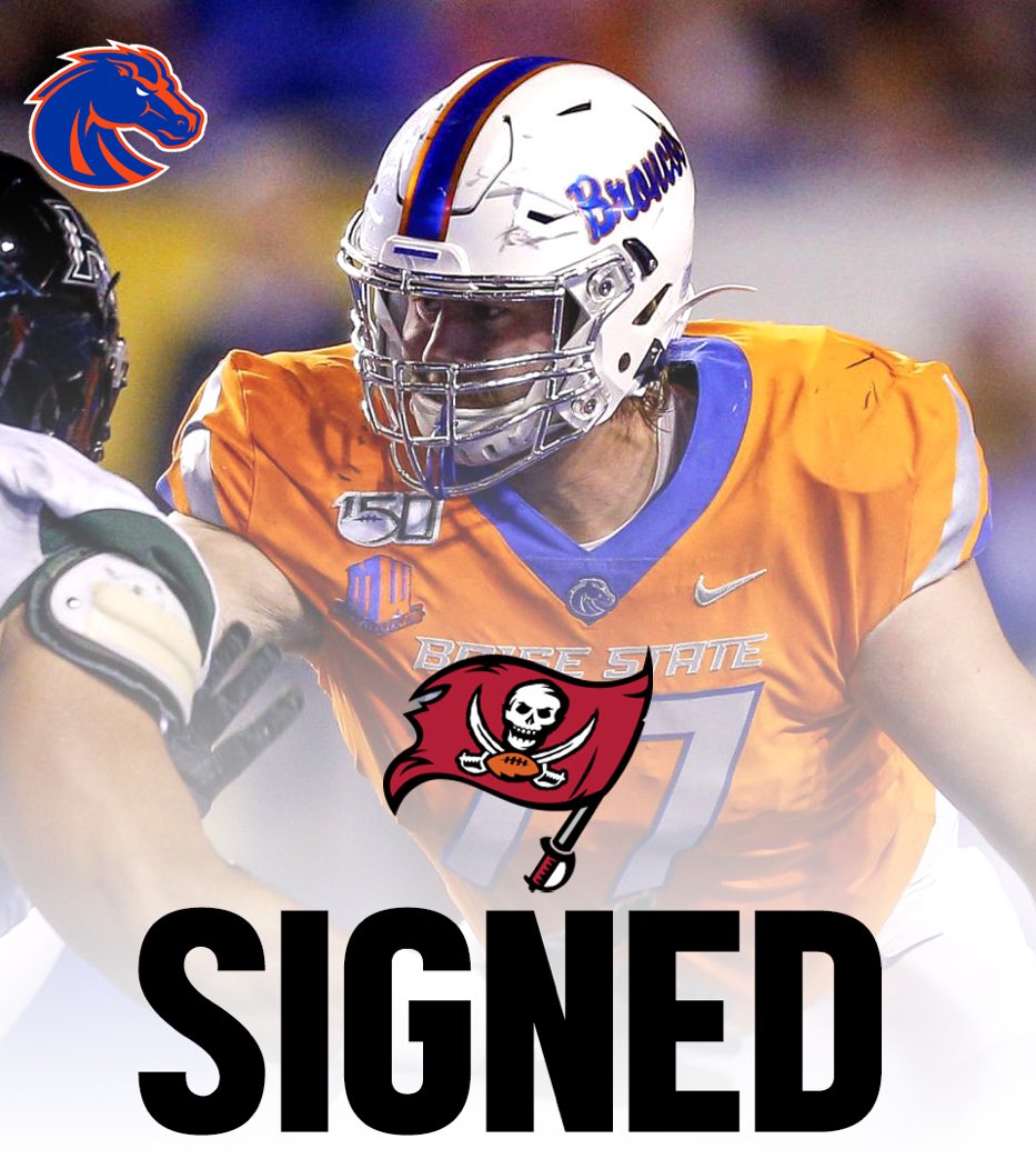 FLathletics's tweet photo. Congrats to alumni John Molchon for signing with the Buccaneers. https://t.co/RliUy8PS6g