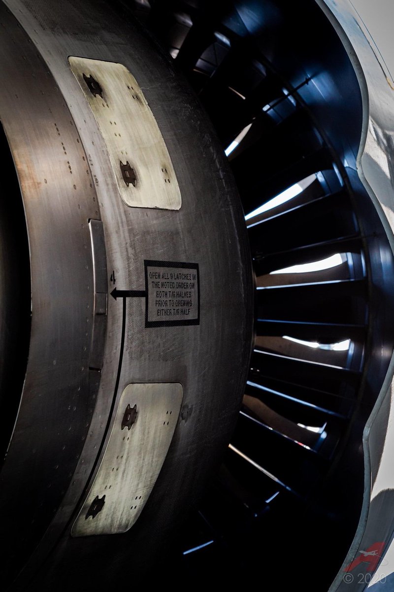 Astro95Media's tweet image. Up close and personal with the GEnx-2B67s on B-LJF! These monster engines crank out over 67,000 lbs of thrust each at full power. #AvGeek #InThrustWeTrust