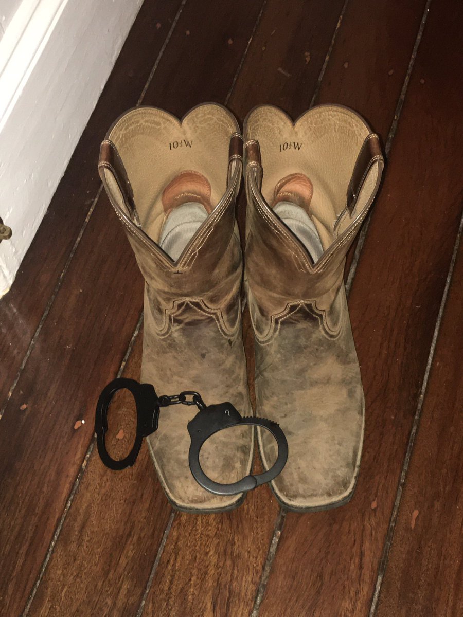 cowboy_alpha's tweet photo. Who’s in? #fag #footfetısh #bootlicker #bootstoworship #findomfoot #findomslaves https://t.co/xUP1VQaShV