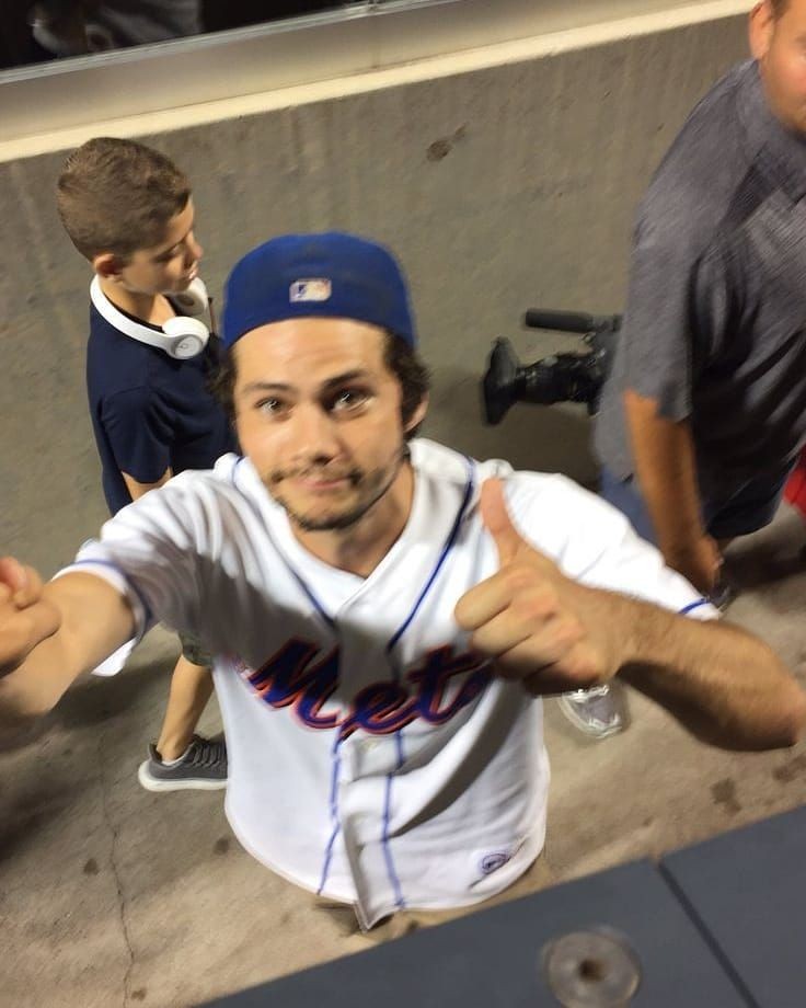 Rare photos of Dylan O& #39;Brien a thread;