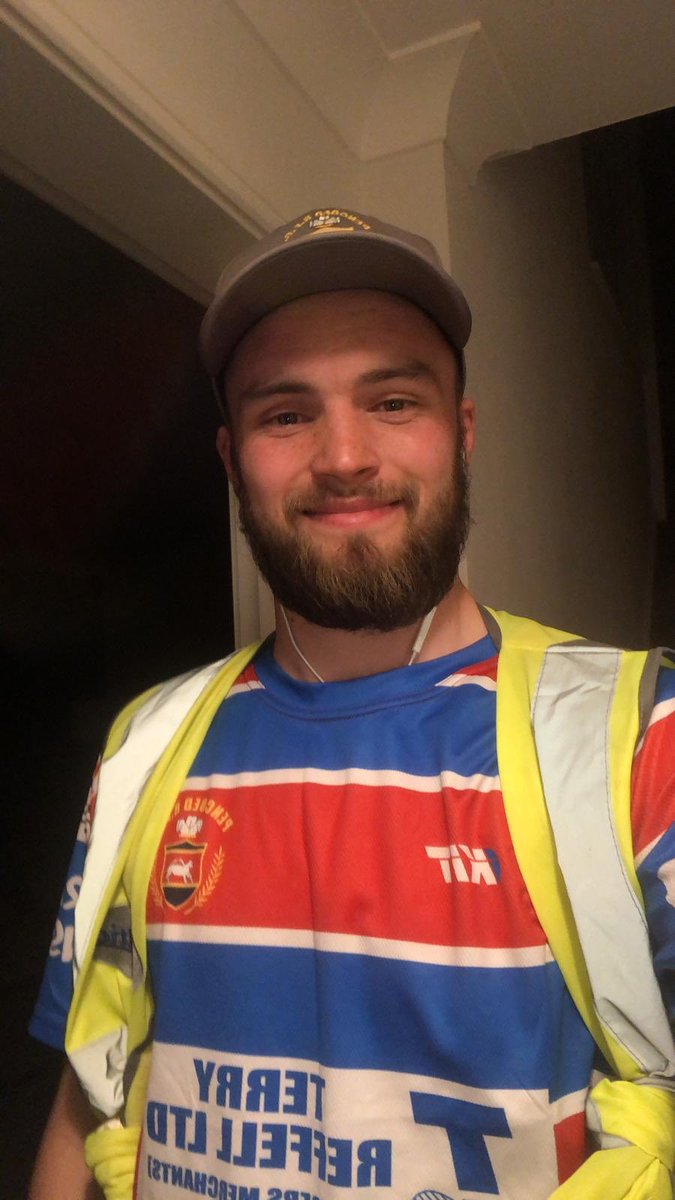 justgiving.com/crowdfunding/p… 
Here is our very own Zizou (Rhys Clarke)getting his 1 hour of running in at 1am.
Pencoed Rugby Club are taking part in the charity run for the NHS. #StayHome #NHS 
@pencoedrfc 
48 players 
48 hours