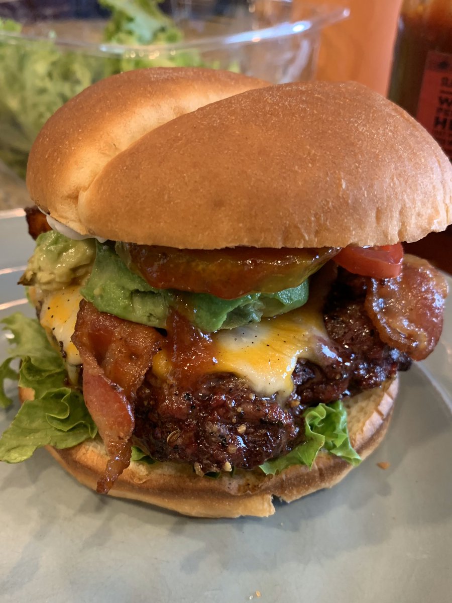 dustinmacb's tweet image. I’ve been trying to perfect the hamburger for years now, today I came close. #yoderflavor