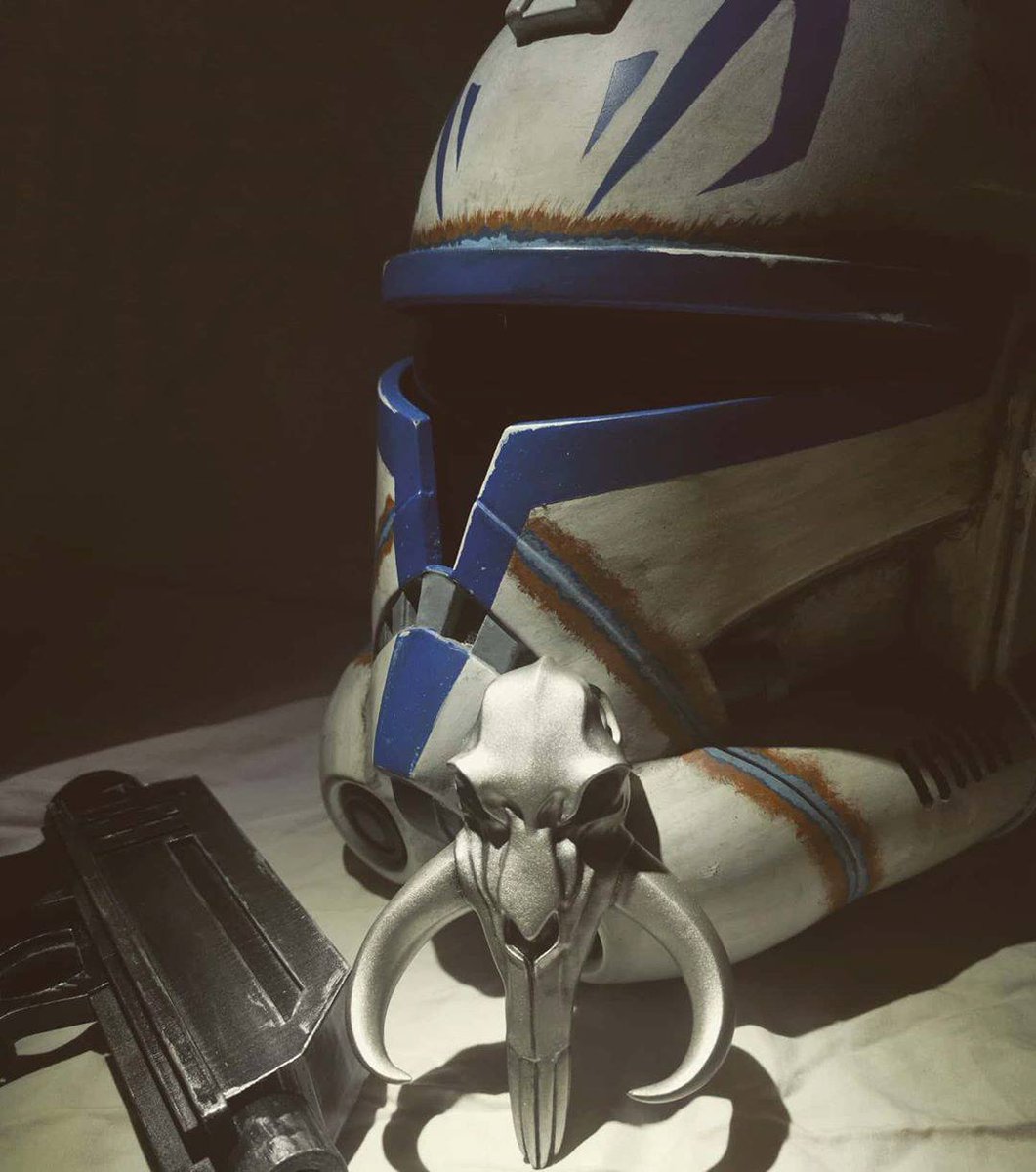 RegalRobot's tweet photo. From @nordic_rex on Instagram: This is the way! Recently got my hands on this @RegalRobot beskar mythosaur skull and it is amazing! #starwars #starwarscosplay #clonewars #clonewarscosplay #cosplay #clonecaptain #clonetrooper #clone #captainrex #RegalRobot https://t.co/nMafA6FlK7