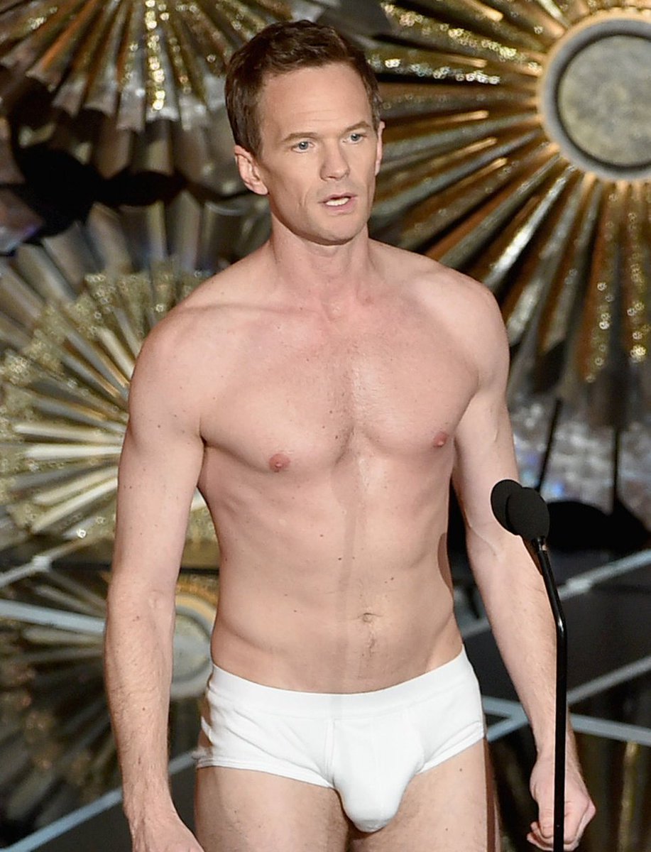 lacinestacion's tweet photo. Por último, en la ceremonia de los #Oscars 2015, el actor #NeilPatrick hizo una parodia de una escena de Birdman 🤣. Con referencia  a #Whiplash y todo. ¡Mírala en nuestro instagram! 📲 https://t.co/1VHh9jwK8B