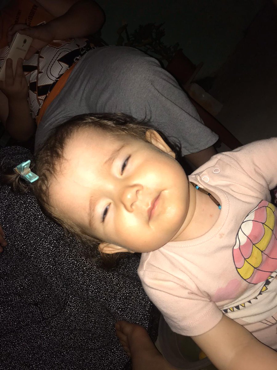 Uykulu gözlerle döndüm rüyamdan dhjfuf