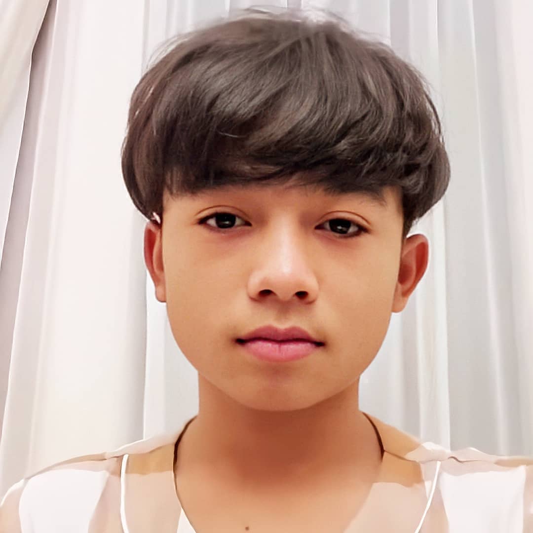 Dewinaya3's tweet photo. Anak gnteng https://t.co/0btxa3biqL
