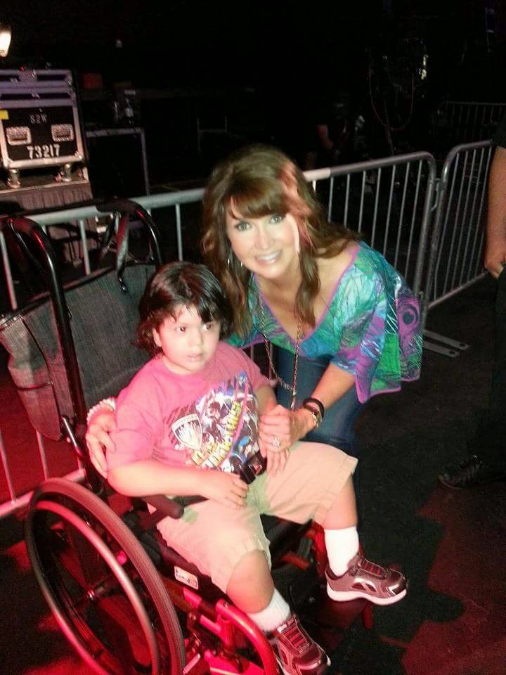 MannyMX5's tweet photo. @TNADixie Enjoyed all the times we had the opportunity to see you guys in Orlando. This was 5 years ago. My friend Ryan used to invite us all the time. We had lots of fun. Thank you for taking the time to meet my son Janyel. He is such a big fan!!! https://t.co/7C5092J1IW