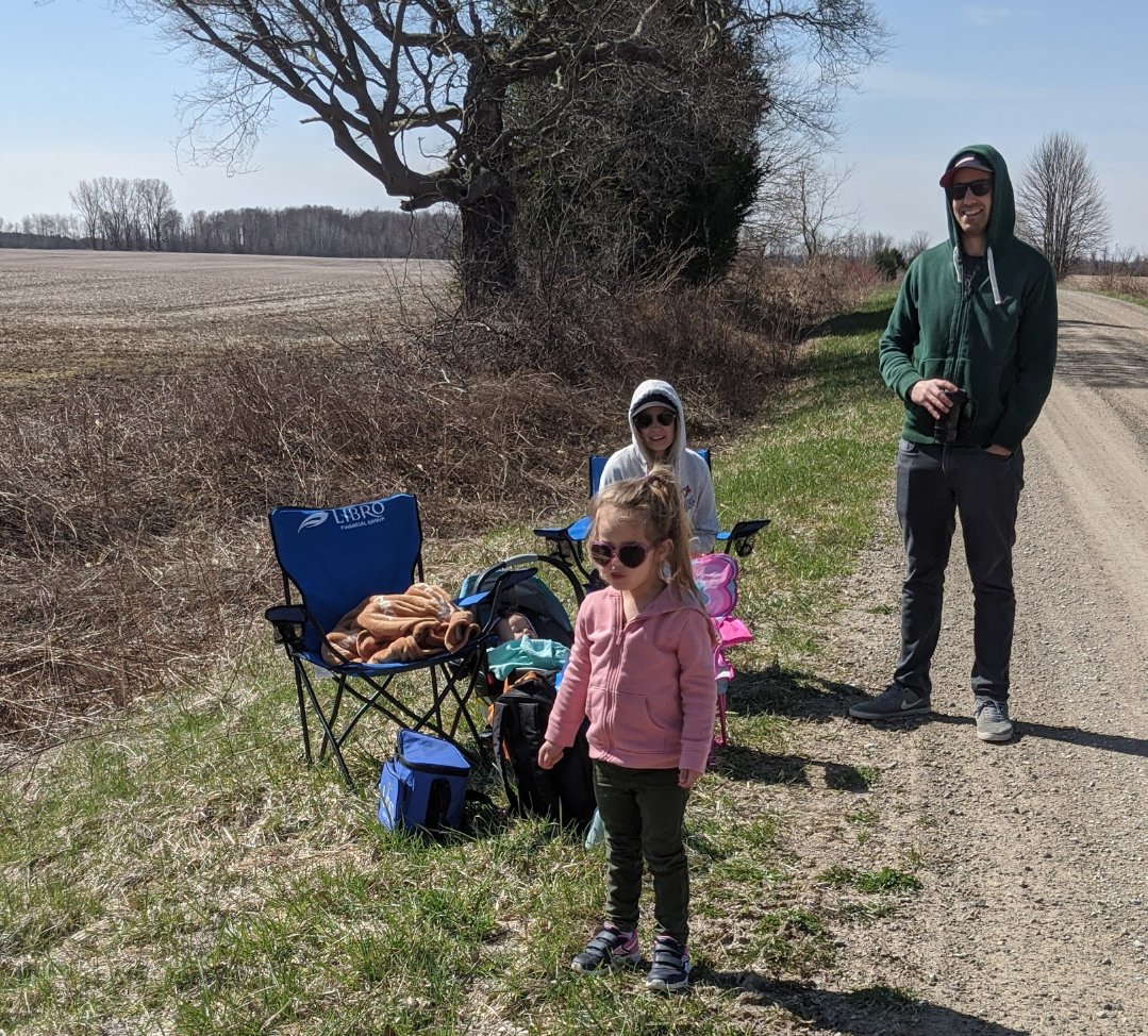 pketelaars's tweet photo. Thanks to awesome family for being my social distancing cheering section! @kets13 @tom_ketelaars @mikeketelaars  @BKetelaarsDMin https://t.co/AIpY6l4sUn