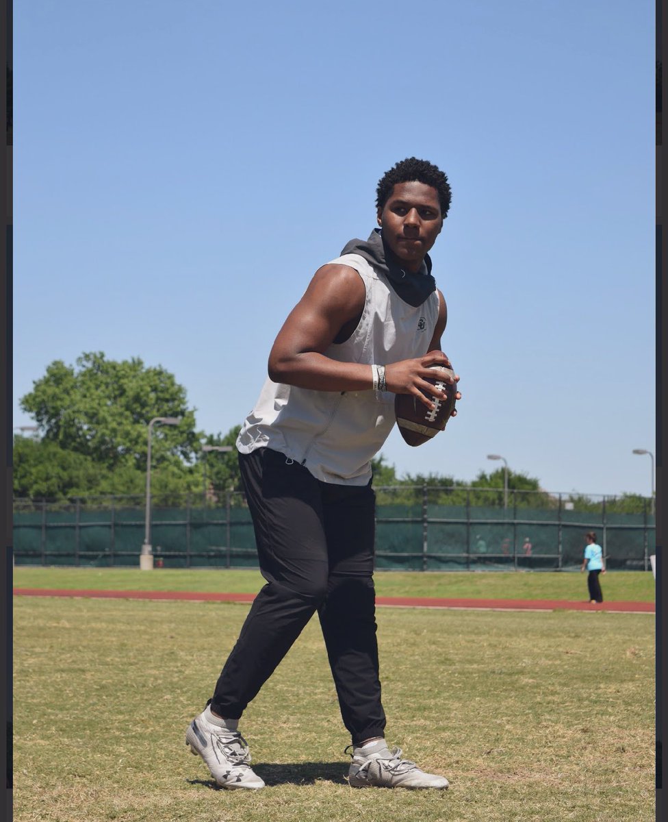 brendonlewis123's tweet photo. Work ... 📸@GabeRobbins3 https://t.co/zLstcXXi9y